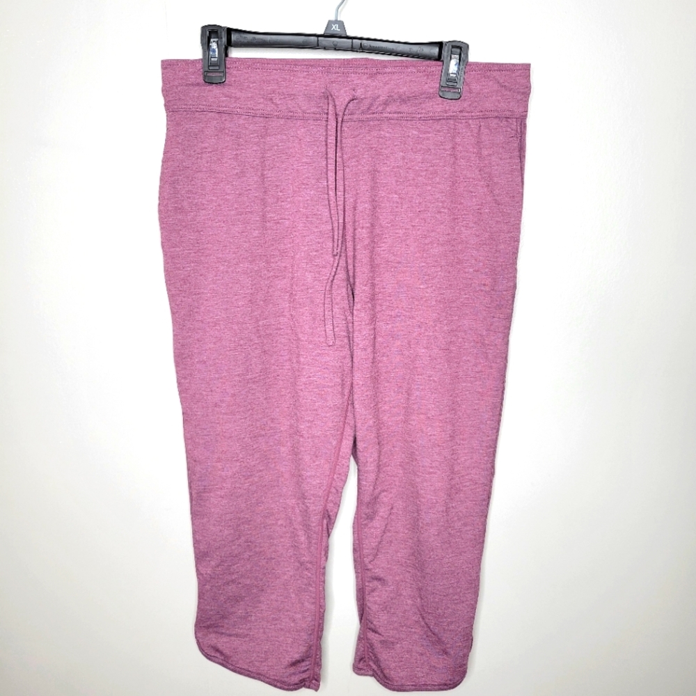 32° COOL Capri Sweatpants Medium